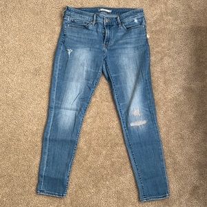 Levi skinny jeans